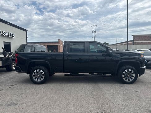 Used 2022 Chevrolet Silverado 2500 Custom w/ Safety Confidence Package AWD/4WD image 5