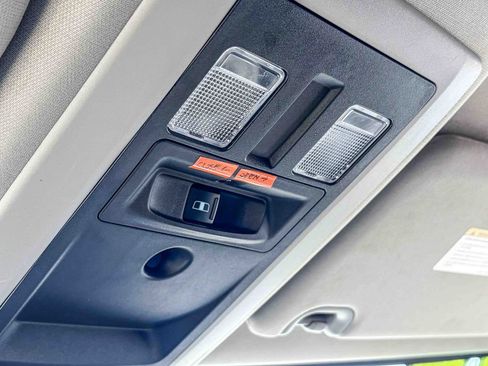 Used 2022 RAM 1500 Classic SLT w/ Electronics Group image 34