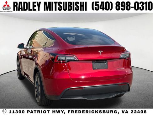 Used 2024 Tesla Model Y Long Range AWD/4WD image 17