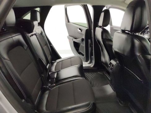 Certified 2024 Ford Escape SE FWD image 19
