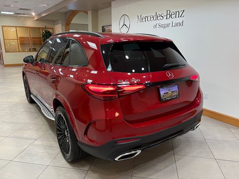New 2027 Mercedes-Benz GLC 300 image 3
