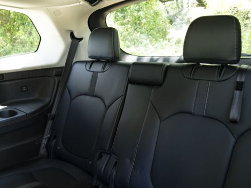 Used 2025 Honda Pilot EX-L image 19