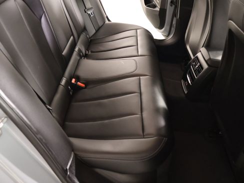 Used 2025 BMW 330i xDrive Sedan w/ M Sport Package image 15