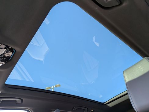 Used 2025 BMW X3 xDrive30i w/ Premium Package image 28