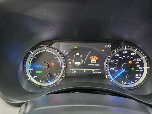 Used 2023 Toyota Highlander LE image 30