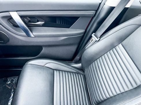 Used 2022 Land Rover Discovery Sport S image 17