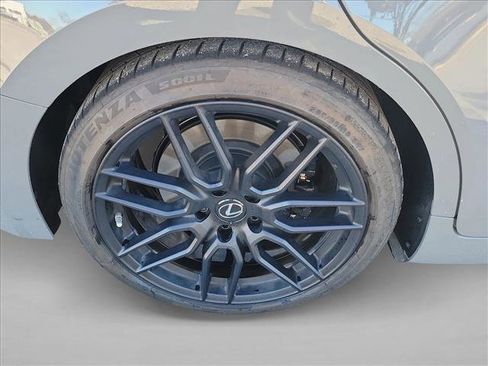Used 2022 Lexus IS 500 image 11