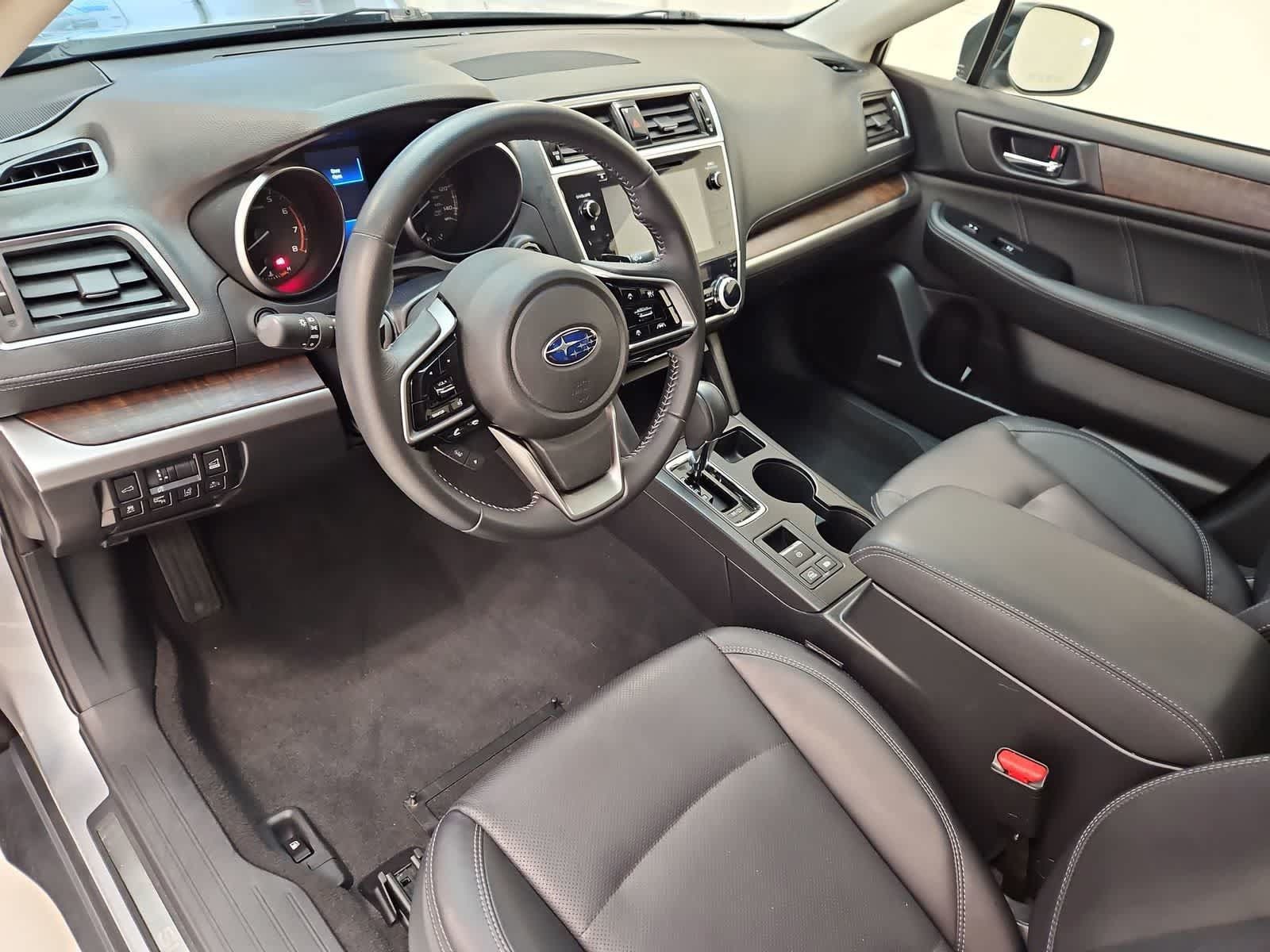 Used 2018 Subaru Outback 2.5i Limited AWD/4WD image 2