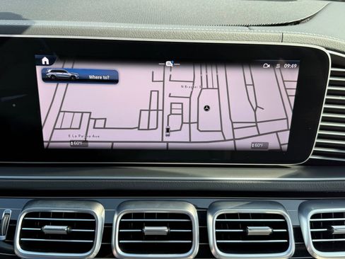 Used 2025 Mercedes-Benz GLS 450 4MATIC image 39