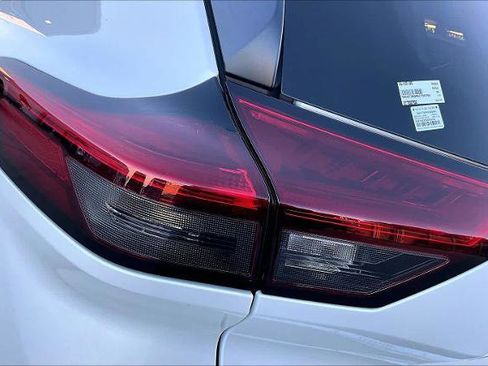 Certified 2025 Nissan Rogue SV image 27