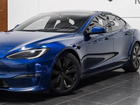 Used 2022 Tesla Model S image 10