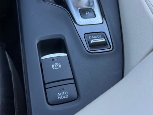 Used 2022 INFINITI QX50 Sensory image 15