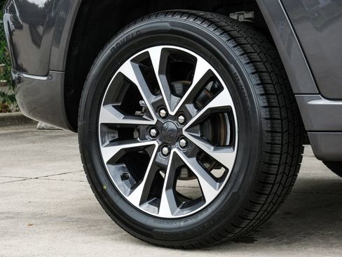 Used 2022 Jeep Grand Cherokee Overland w/ Luxury Tech Group IV RWD image 68