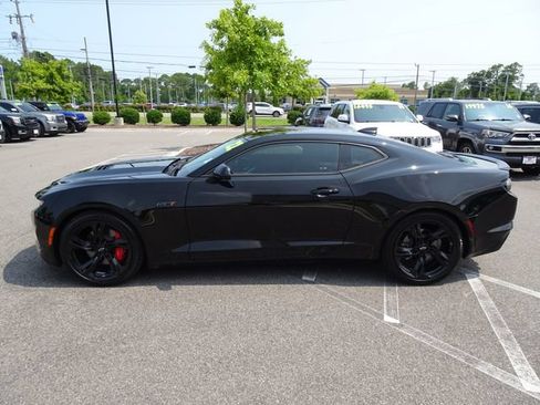 Used 2022 Chevrolet Camaro LT w/ RS Package RWD image 7