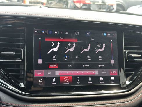 Used 2023 Dodge Durango GT AWD/4WD image 26