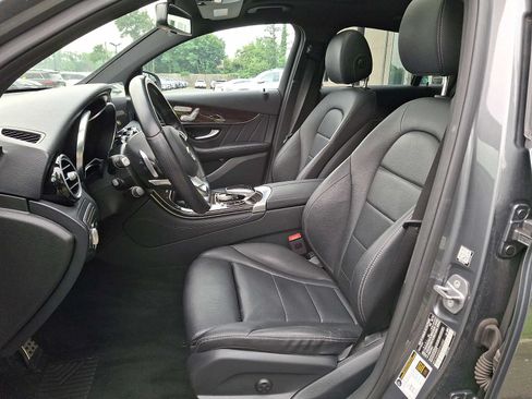 Used 2019 Mercedes-Benz GLC 300 4MATIC Coupe image 10