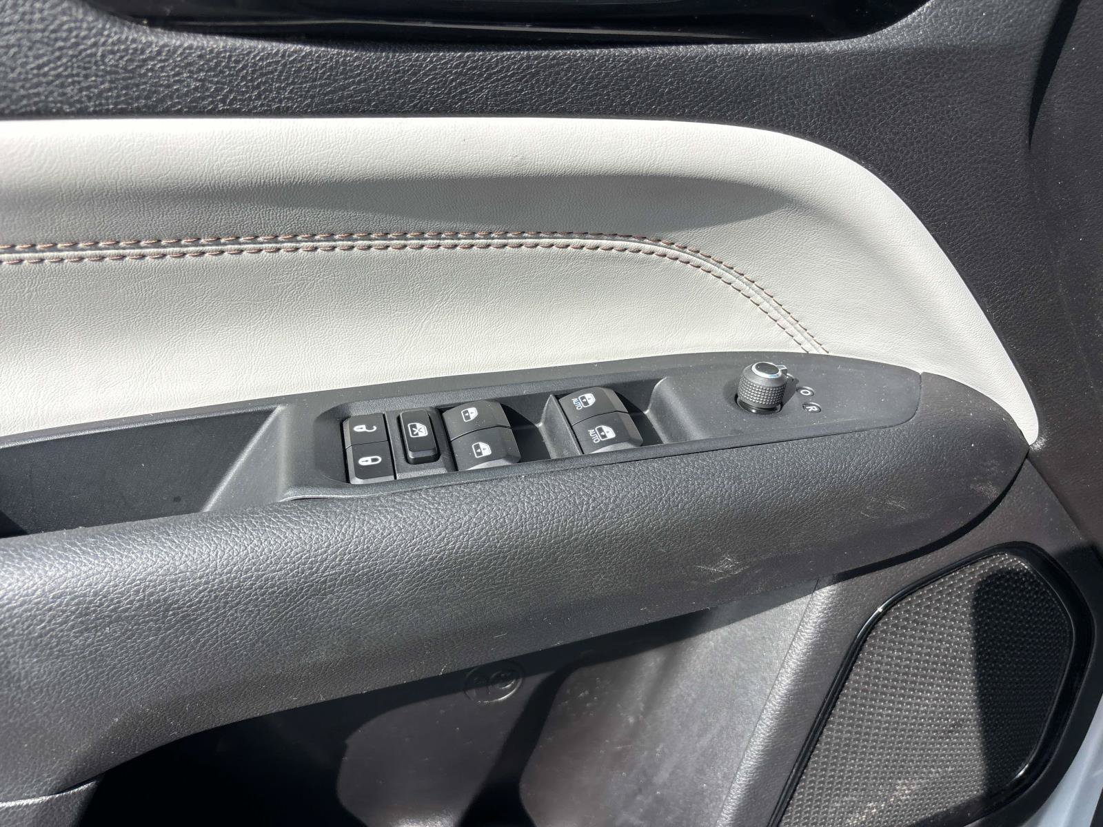 Certified 2025 Jeep Compass Limited AWD/4WD image 17