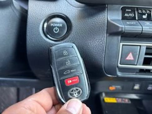 Used 2025 Toyota Camry SE w/ Multimedia Upgrade Package FWD image 15