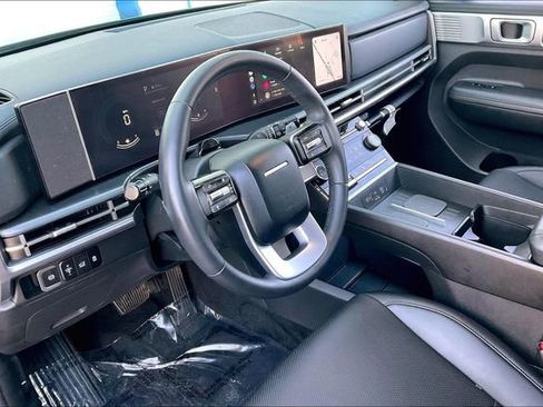 Certified 2025 Hyundai Santa Fe SEL image 13