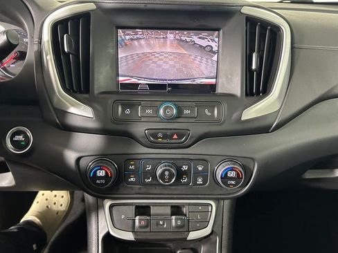 Used 2023 GMC Terrain SLE w/ Driver Convenience Package FWD image 23