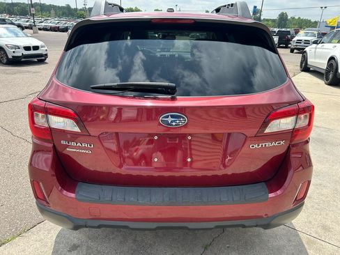 Used 2015 Subaru Outback 2.5i Limited AWD/4WD image 6