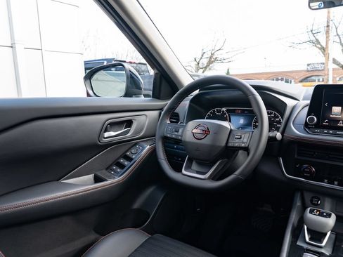 New 2026 Nissan Rogue SV AWD/4WD image 11
