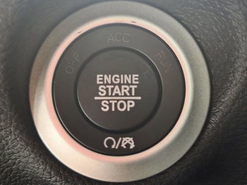 New 2026 Chrysler Pacifica Select image 48