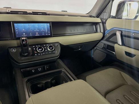 Used 2021 Land Rover Defender 90 X-Dynamic S image 21