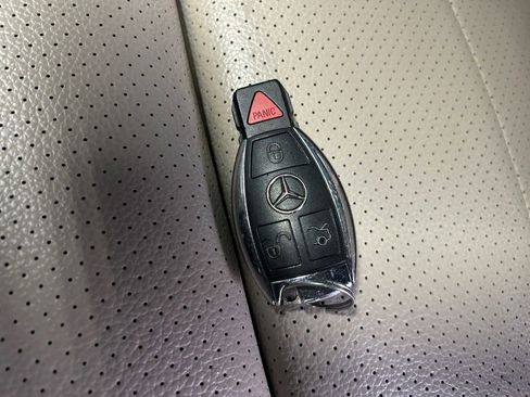 Used 2018 Mercedes-Benz C 300 Sedan image 33