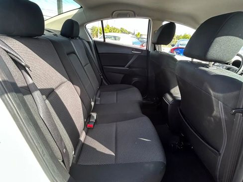 Used 2013 MAZDA MAZDA3 i Touring image 19