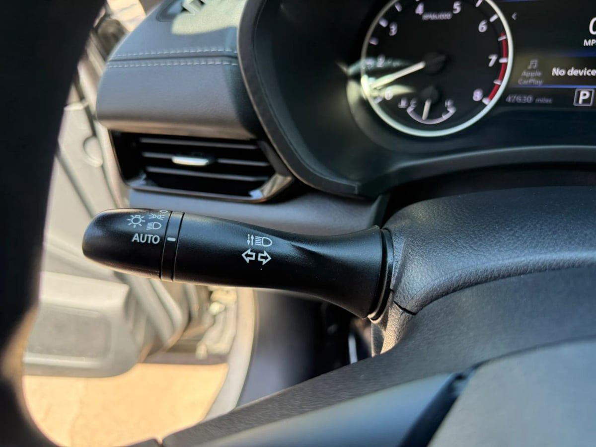 Used 2024 Nissan Sentra SV FWD image 27