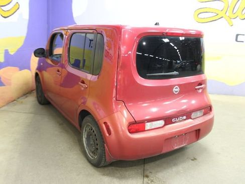 Used 2009 Nissan Cube 1.8 S w/ Interior Designer Pkg FWD image 6