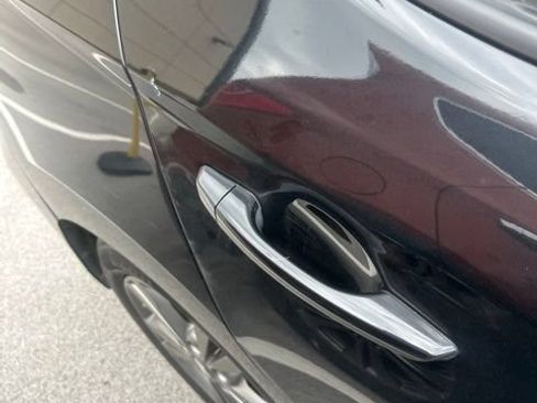 Used 2017 Hyundai Elantra Value Edition w/ Cargo Package FWD image 4
