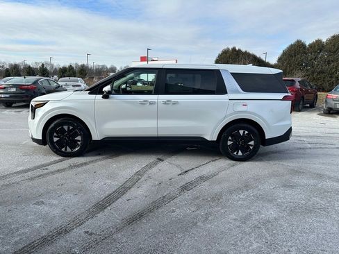 New 2026 Kia Carnival LXS image 4