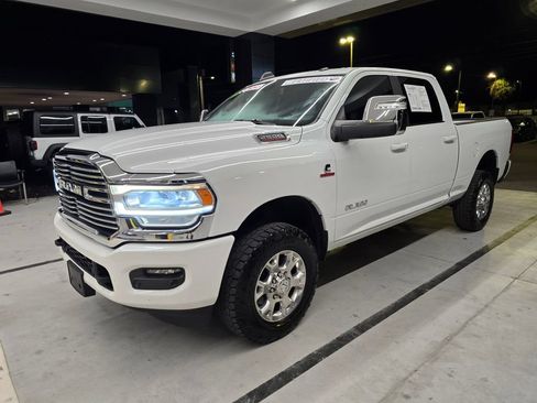 Used 2024 RAM 2500 Laramie AWD/4WD image 2