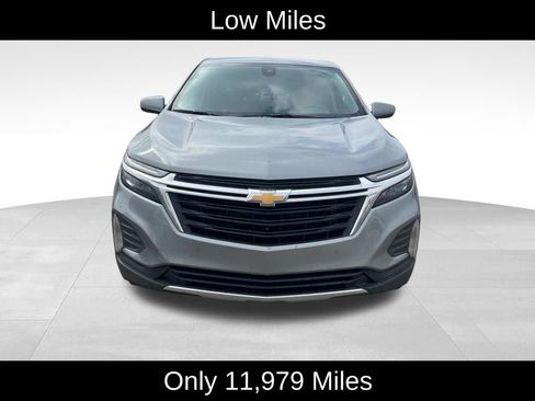 Used 2024 Chevrolet Equinox LT image 2