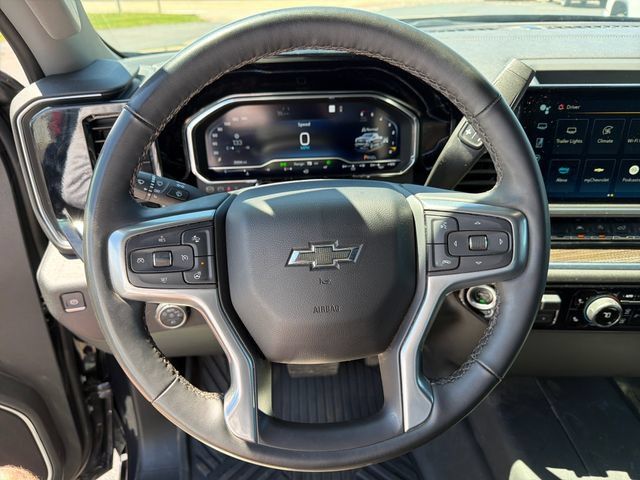 Used 2024 Chevrolet Silverado 1500 RST AWD/4WD image 21