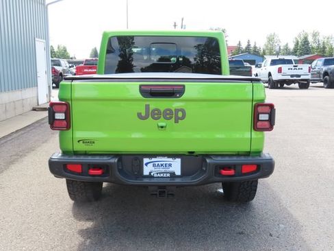 Used 2025 Jeep Gladiator Rubicon AWD/4WD image 12