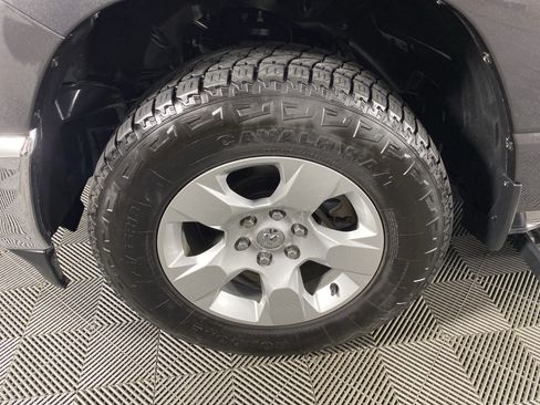Used 2022 RAM 1500 Big Horn AWD/4WD image 12