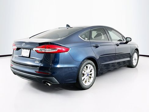 Used 2020 Ford Fusion SE image 9
