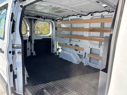 Used 2024 Ford Transit 250 Low Roof AWD w/ Exterior Upgrade Package image 34