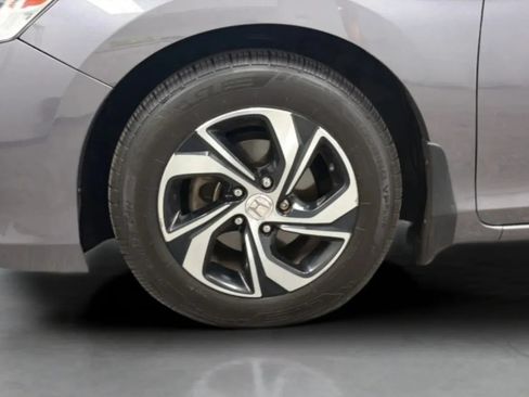 Used 2016 Honda Accord LX image 27