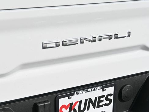 New 2026 GMC Sierra 3500 Denali image 10