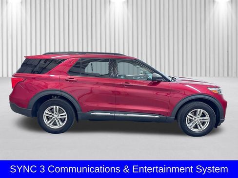 Certified 2022 Ford Explorer XLT image 5