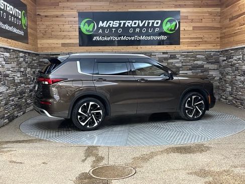 Used 2022 Mitsubishi Outlander SEL AWD/4WD image 14