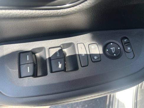 Certified 2026 Honda HR-V LX image 20