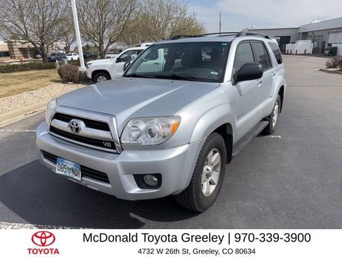 Used 2008 Toyota 4Runner SR5 AWD/4WD image 3