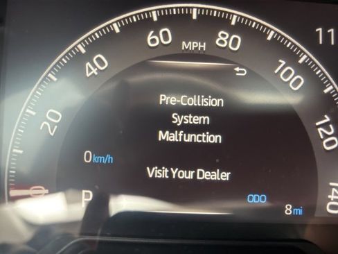 Used 2025 Toyota RAV4 XLE w/ Convenience Package image 11