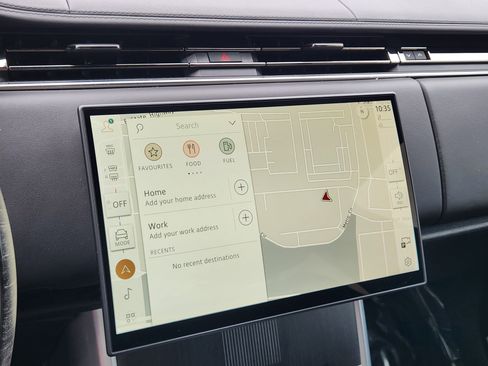 Certified 2025 Land Rover Range Rover Long Wheelbase Autobiography image 19