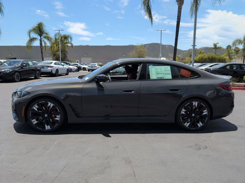 New 2026 BMW M440i w/ Premium Package RWD image 7